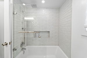  Photo 36