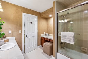 Ridgetop Way-S1006-039.jpg