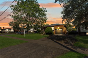  Photo 0