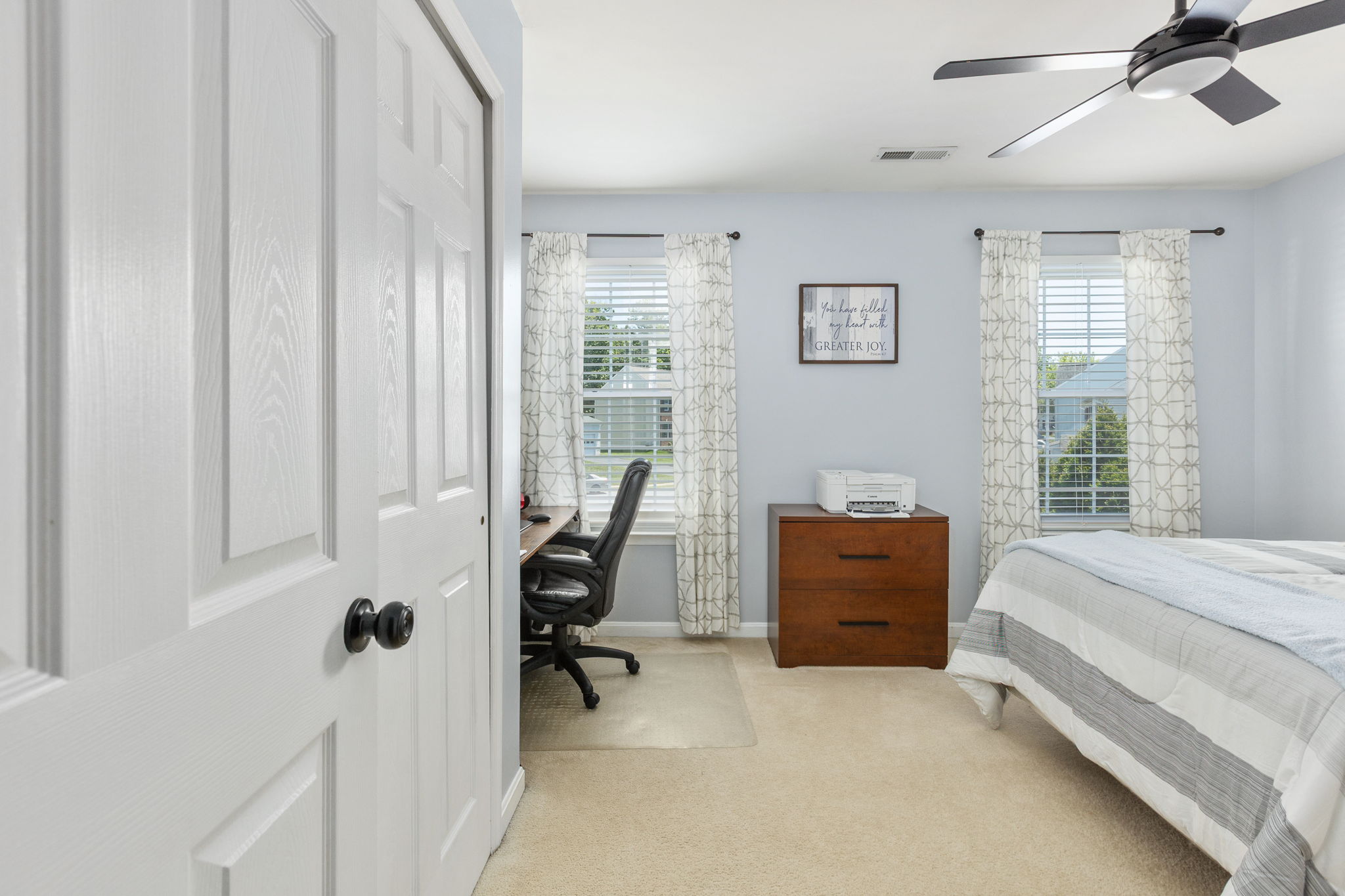  Photo 80