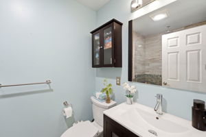  Photo 31