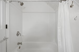  Photo 36
