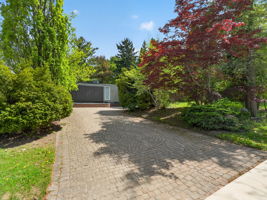 21 Tudor Gate, Toronto ON