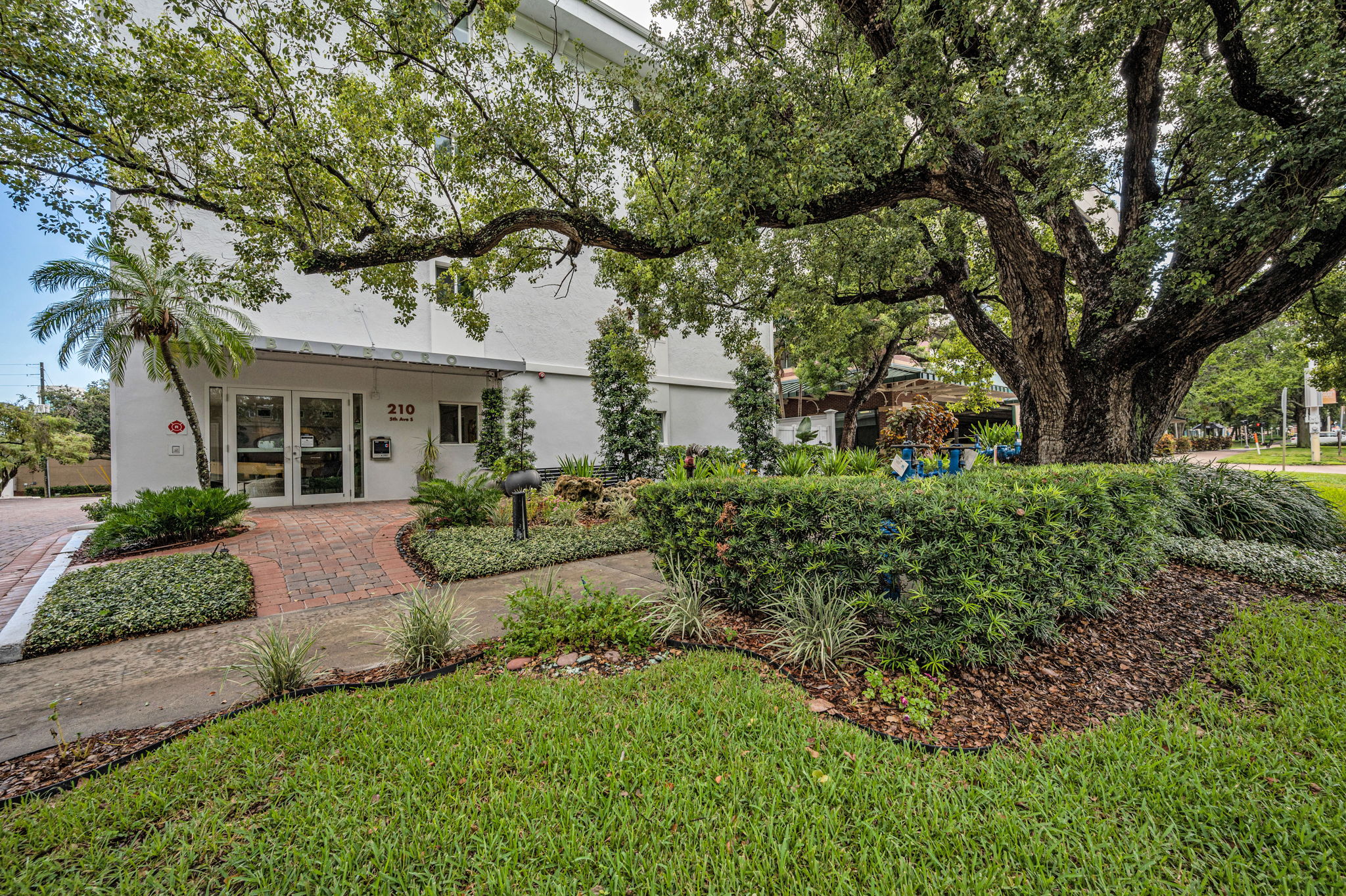 Front Exterior2