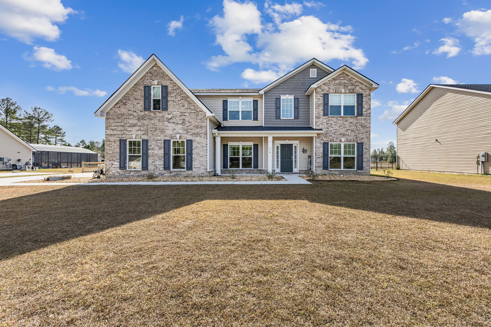 Welcome to 210 Bowline Ln