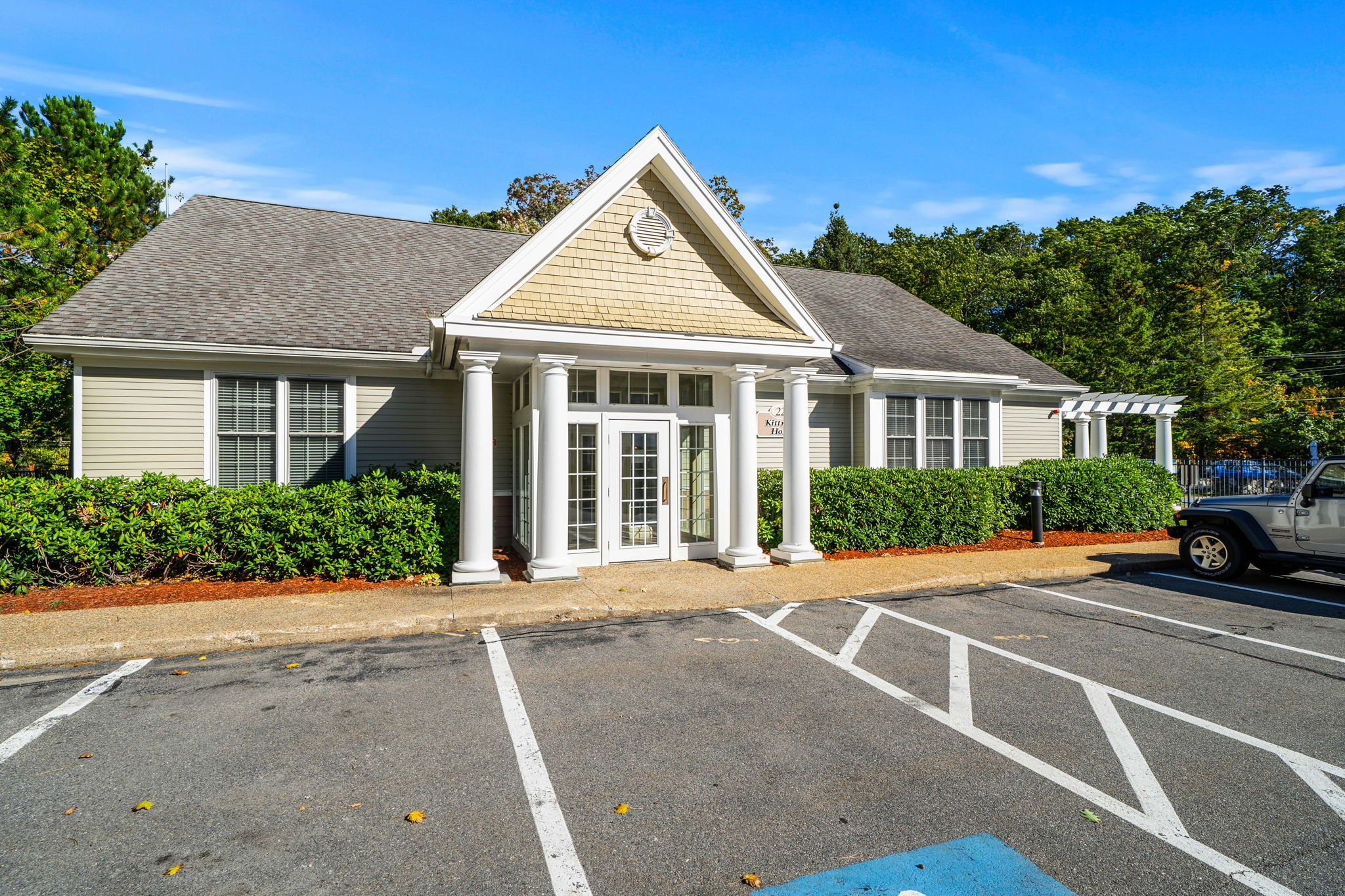 210 Chickering Rd, North Andover, MA 01845, USA Photo 27