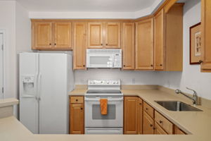210 Chickering Rd, North Andover, MA 01845, USA Photo 13