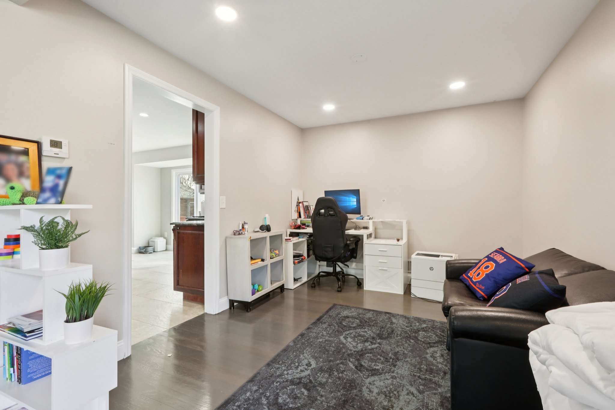 Clarken Dr-S0404-033.jpg