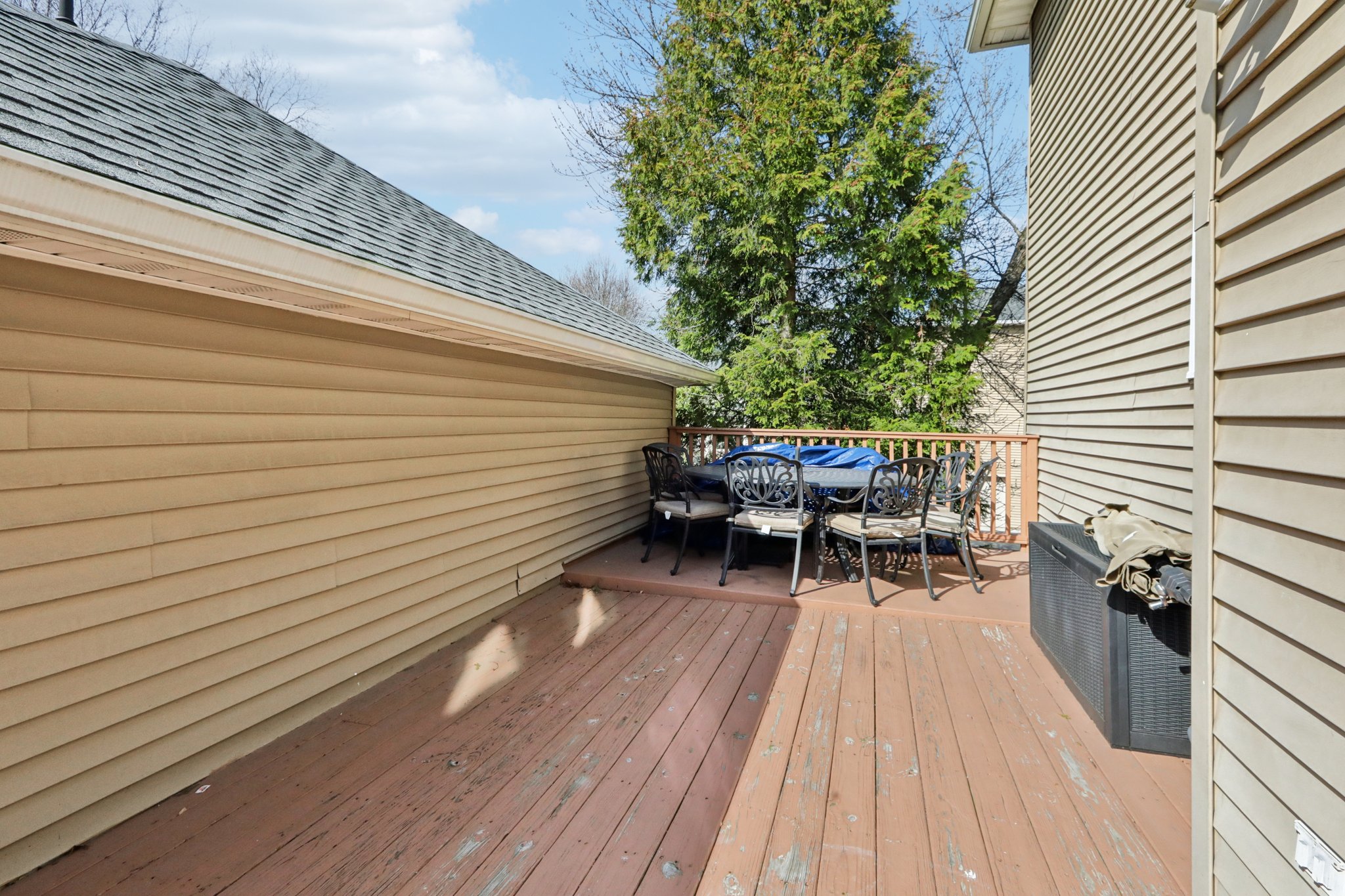 Clarken Dr-S0404-049.jpg