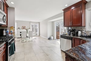 Clarken Dr-S0404-026.jpg