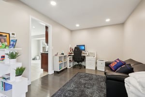Clarken Dr-S0404-033.jpg