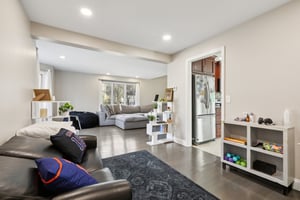 Clarken Dr-S0404-034.jpg