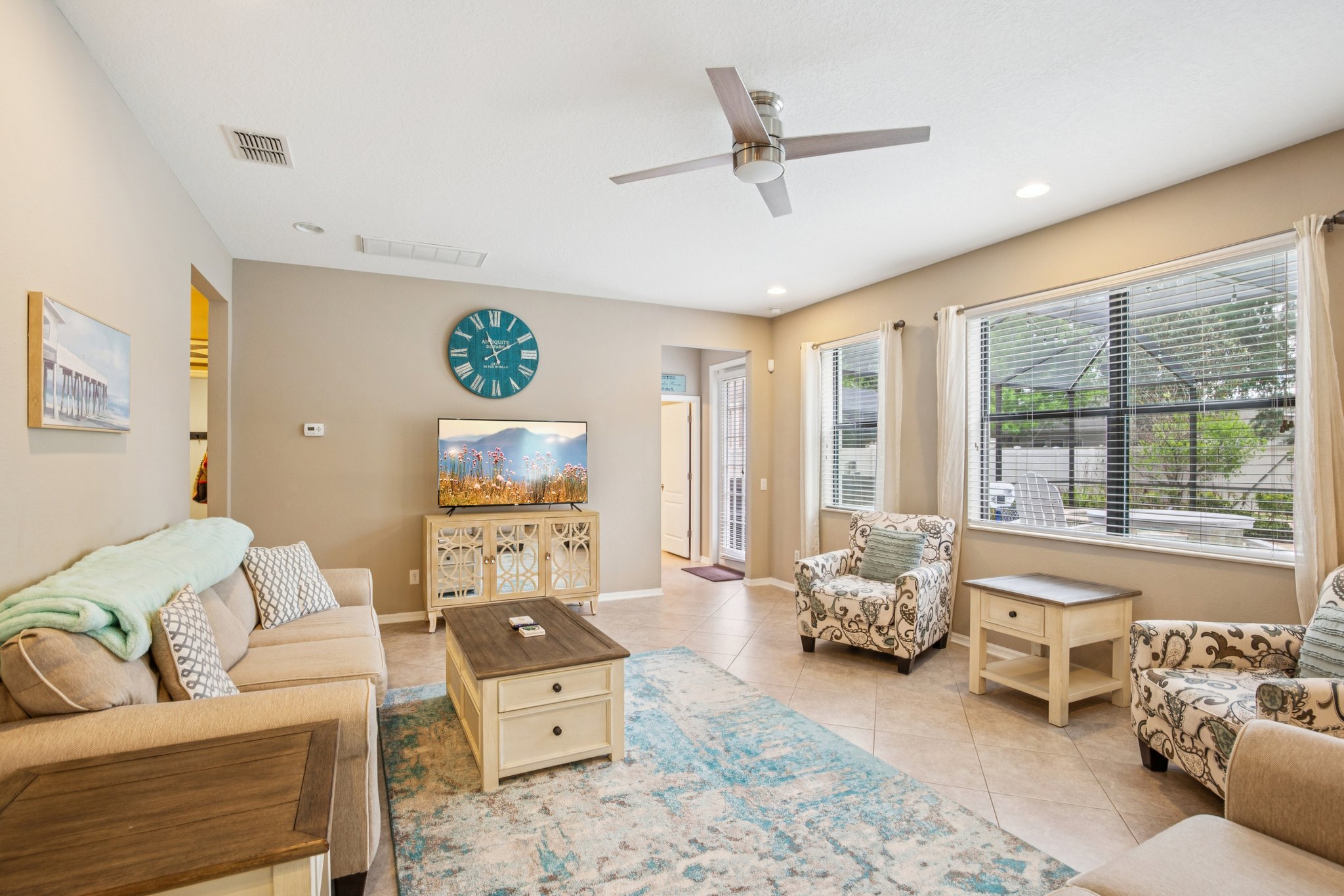 Dakota Hill Dr-S1004-004.jpg