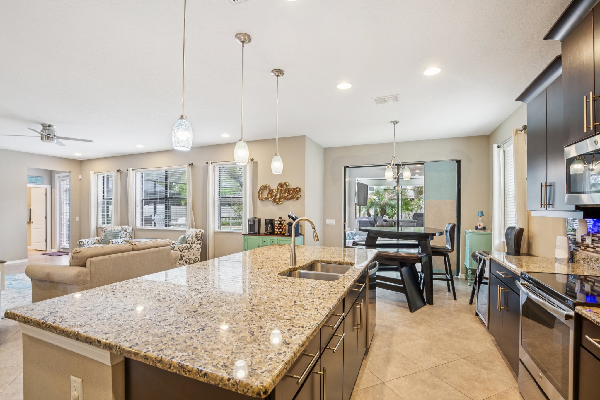 Dakota Hill Dr-S1004-011.jpg