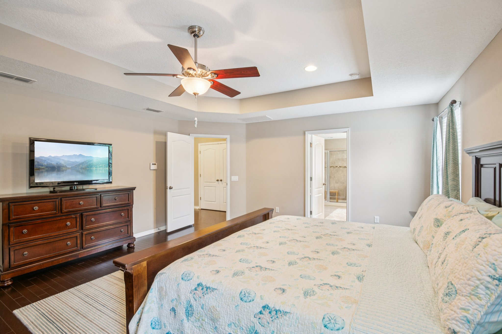 Dakota Hill Dr-S1004-027.jpg