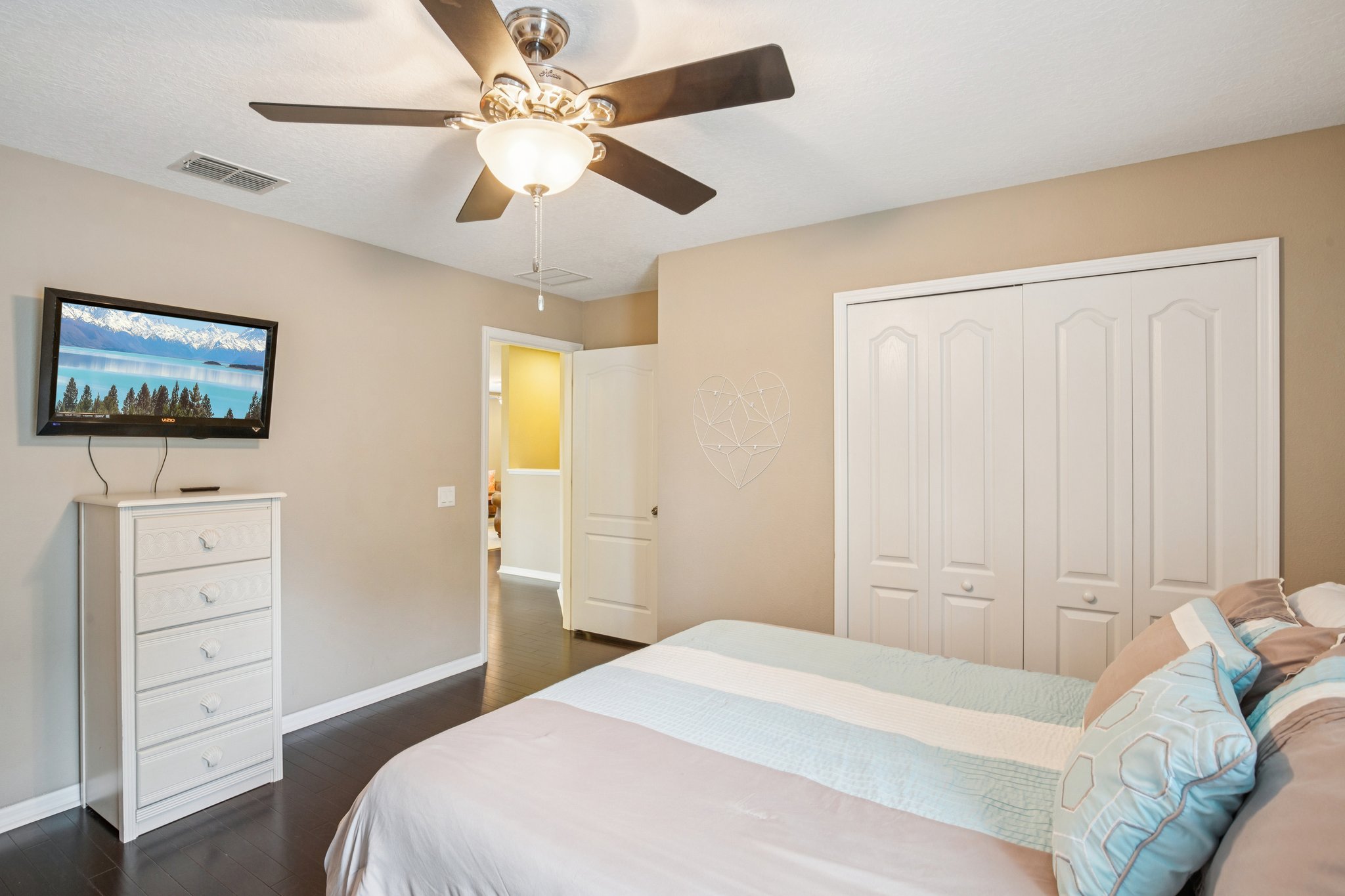 Dakota Hill Dr-S1004-036.jpg