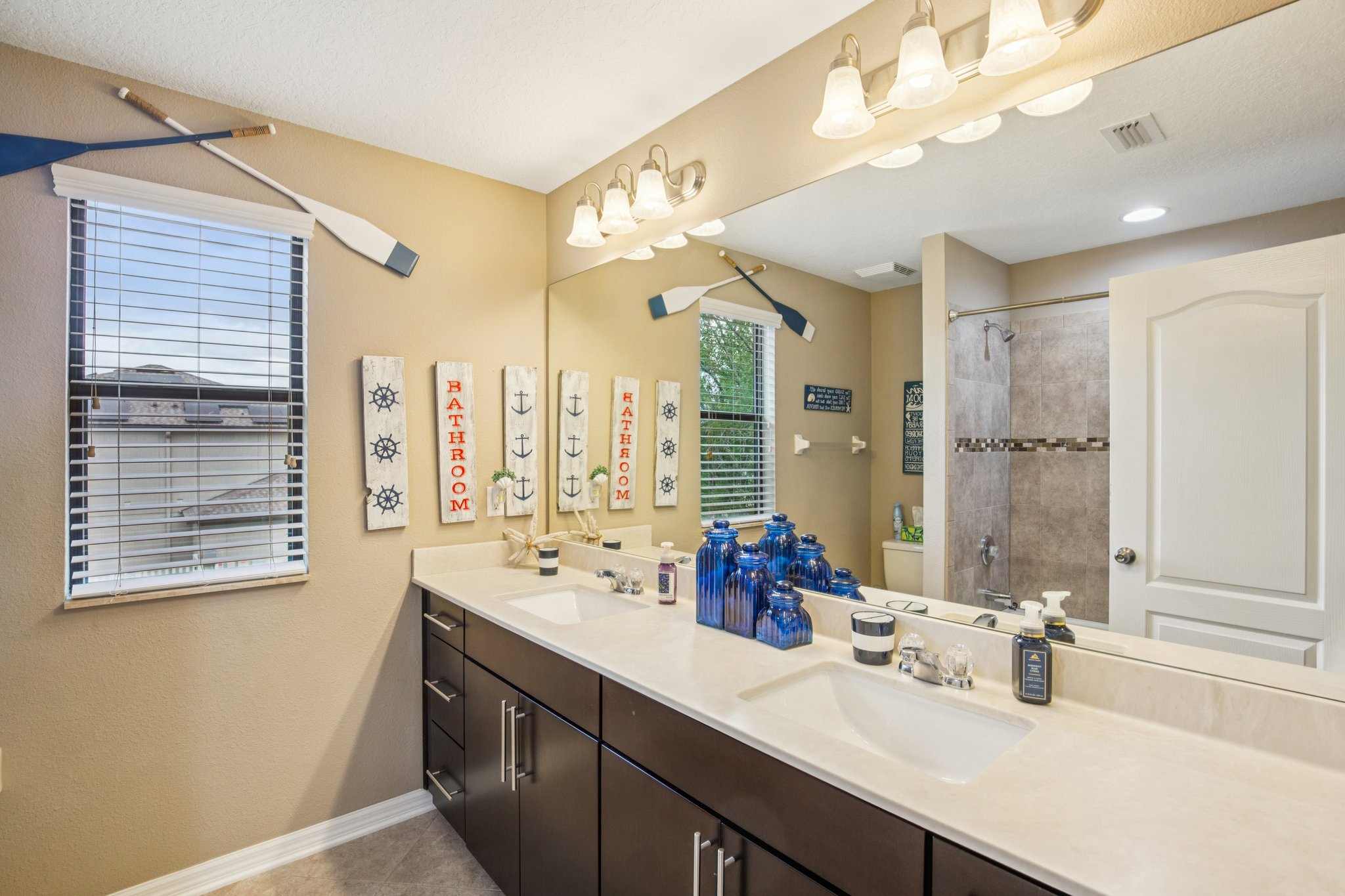 Dakota Hill Dr-S1004-039.jpg