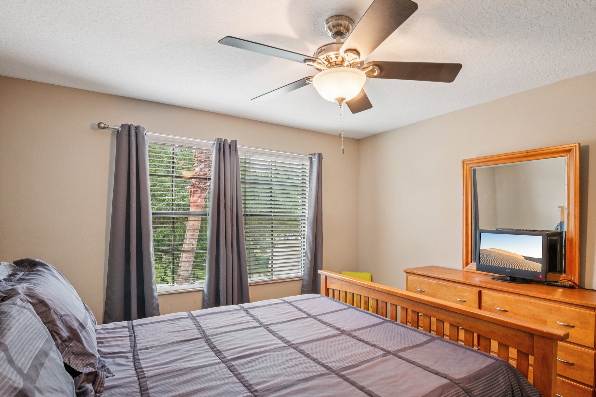 Dakota Hill Dr-S1004-042.jpg