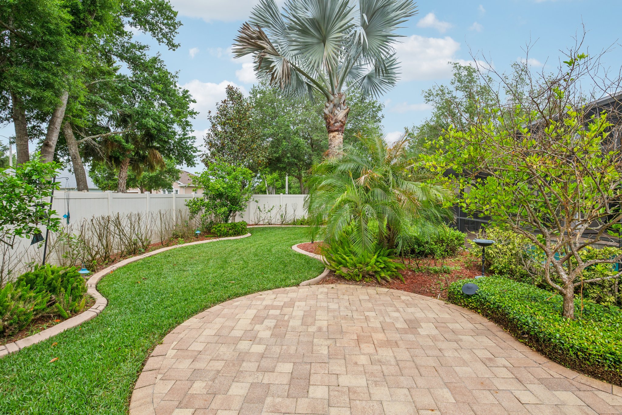 Dakota Hill Dr-S1004-047.jpg