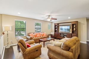 Dakota Hill Dr-S1004-034.jpg