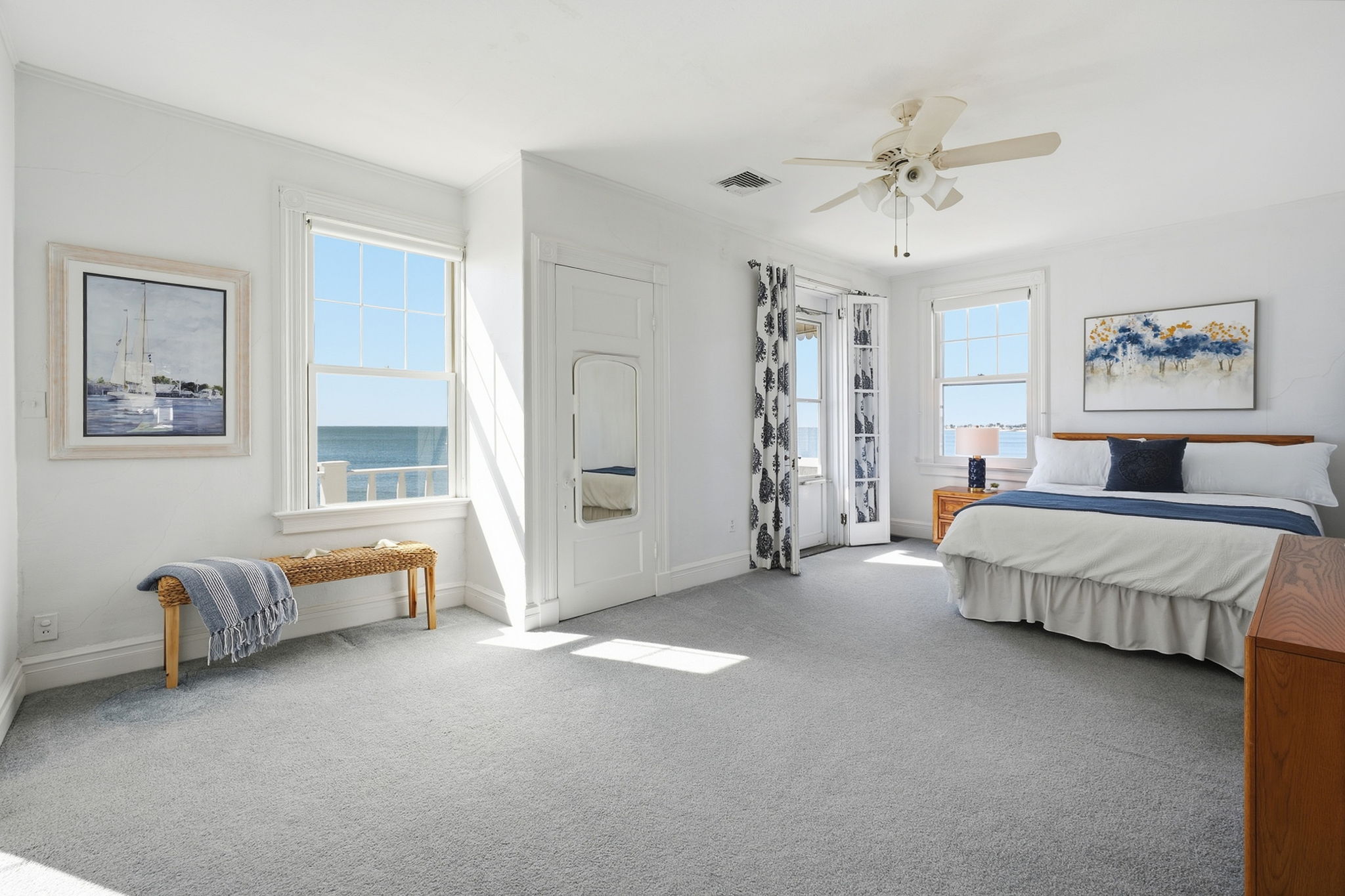  Photo 44