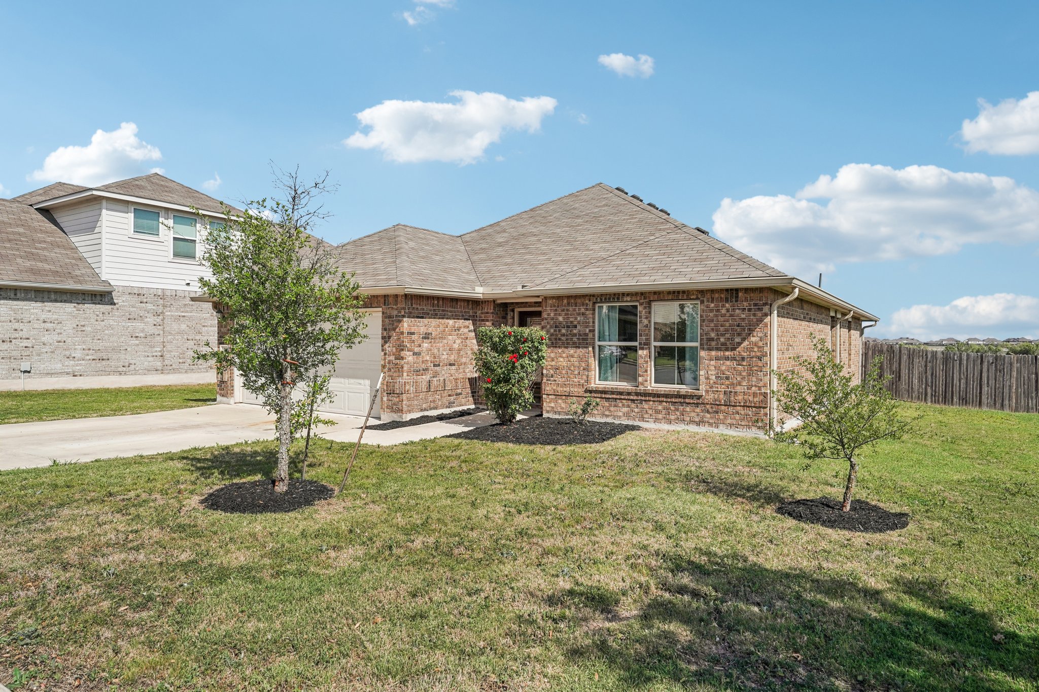 199568 - 210 Helen Rd, Hutto, TX 78634-S2503-004.jpg