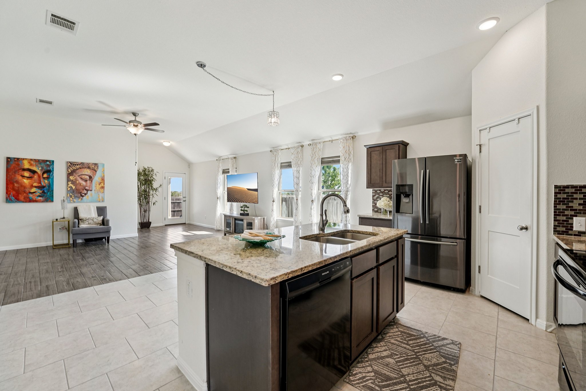 199568 - 210 Helen Rd, Hutto, TX 78634-S2503-011.jpg