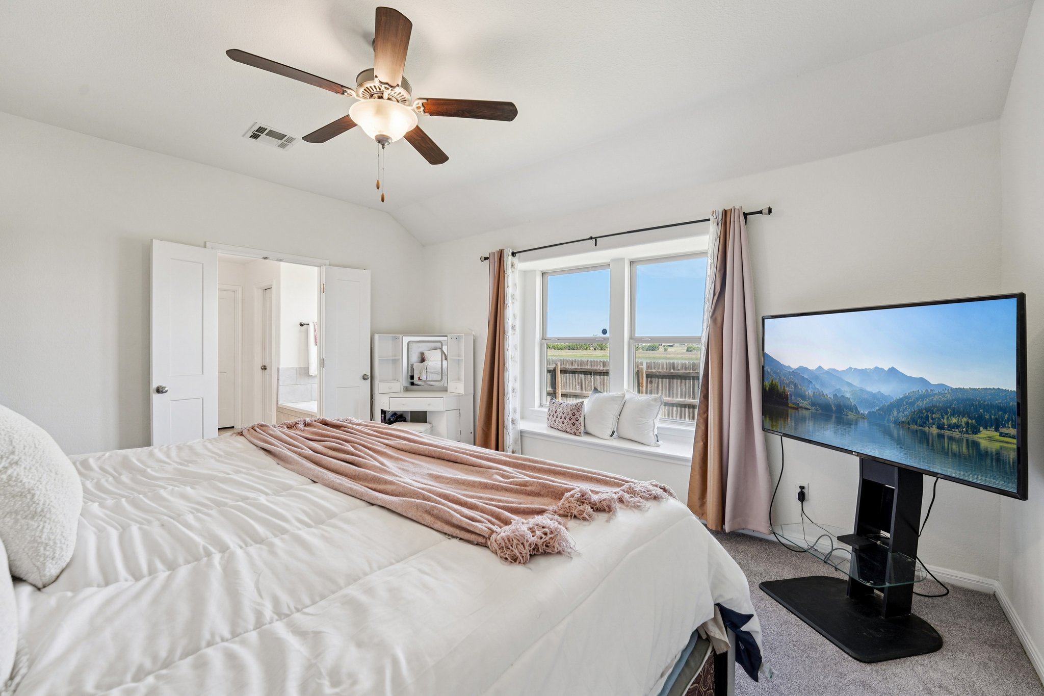 199568 - 210 Helen Rd, Hutto, TX 78634-S2503-031.jpg