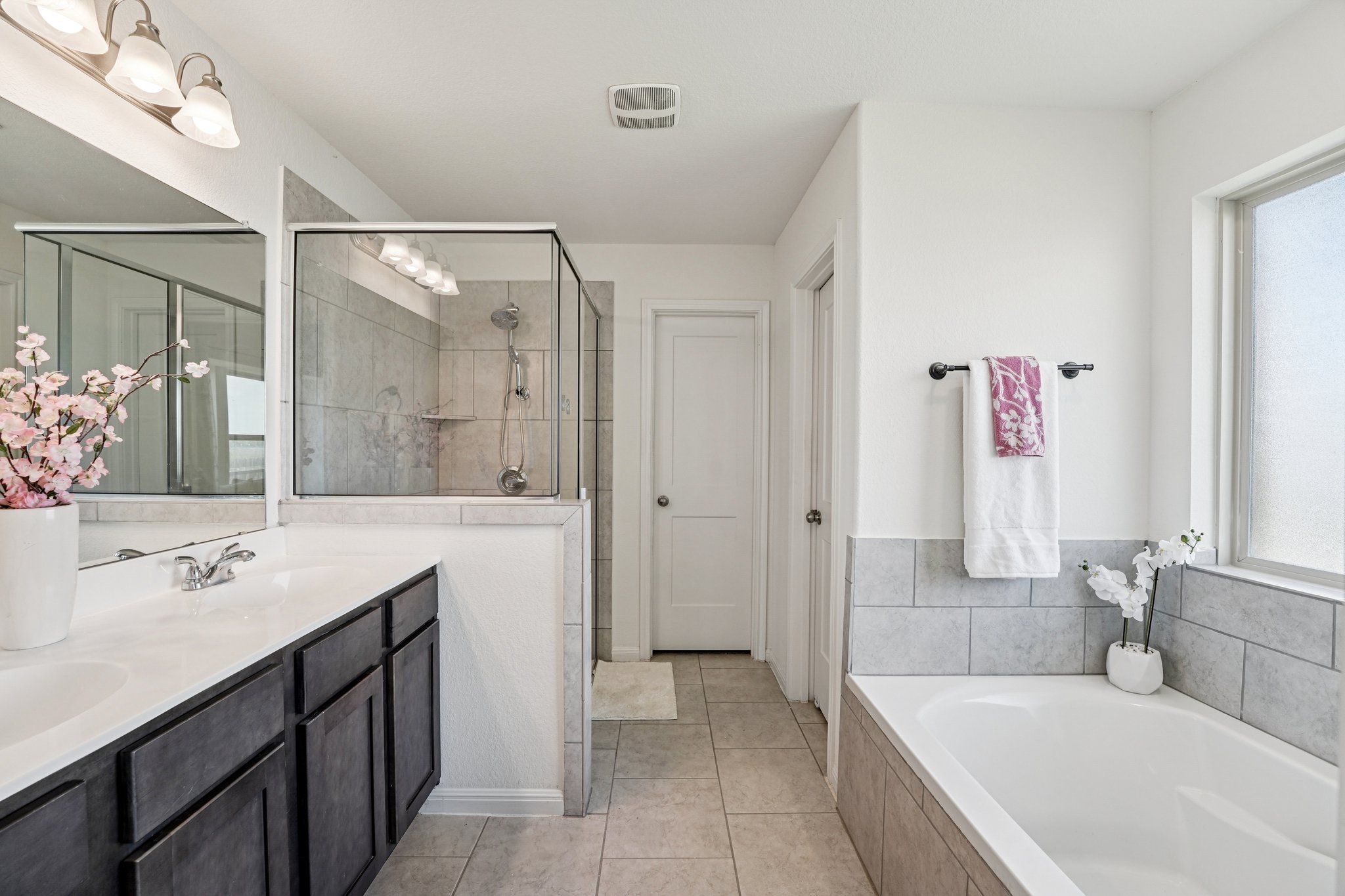 199568 - 210 Helen Rd, Hutto, TX 78634-S2503-033.jpg