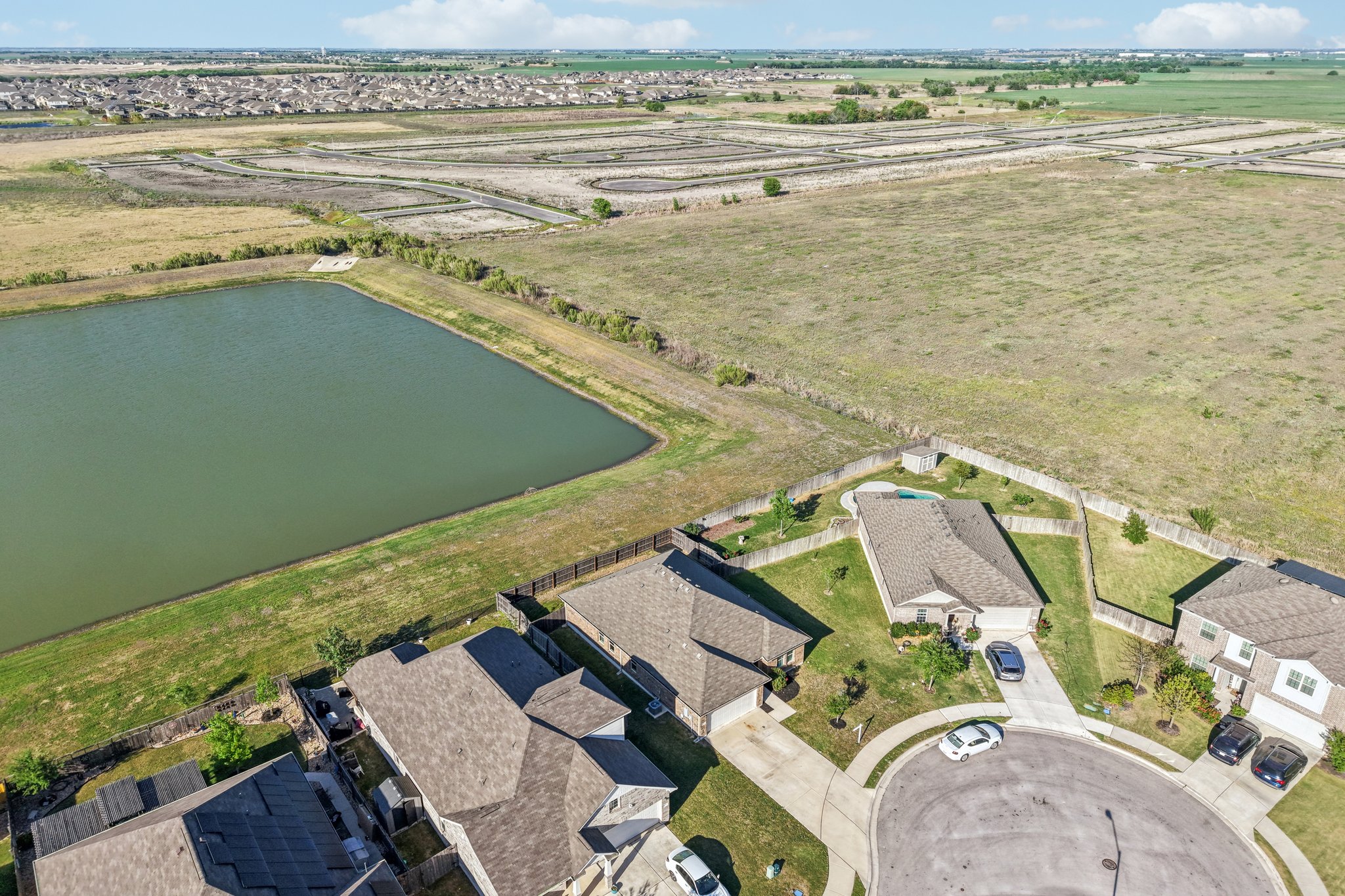 - 210 Helen Rd-S2703-007.jpg