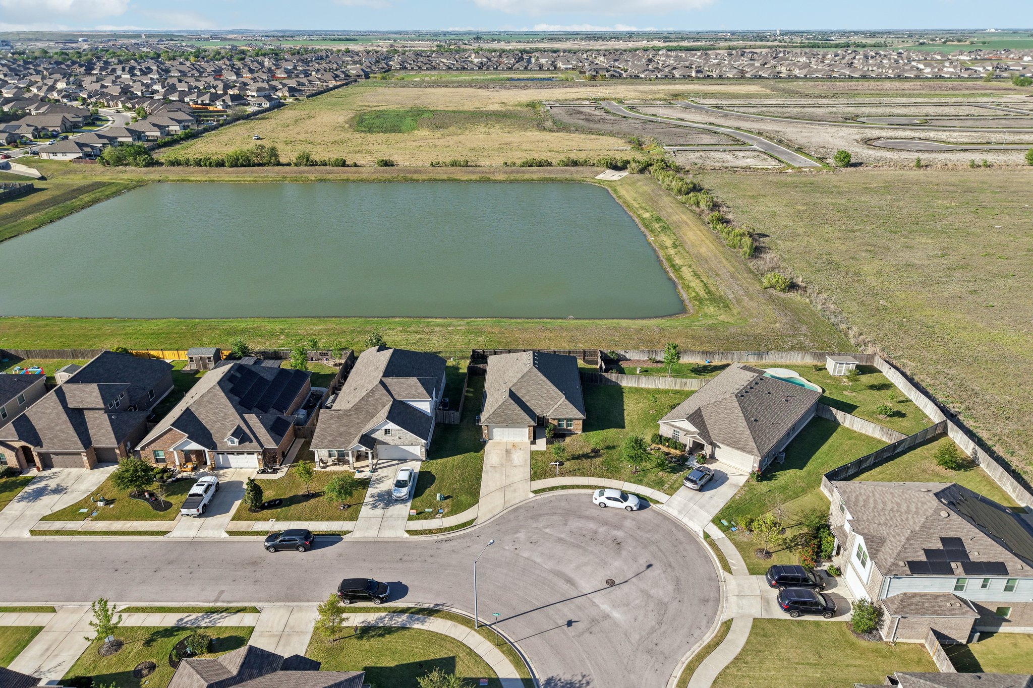 - 210 Helen Rd-S2703-008.jpg