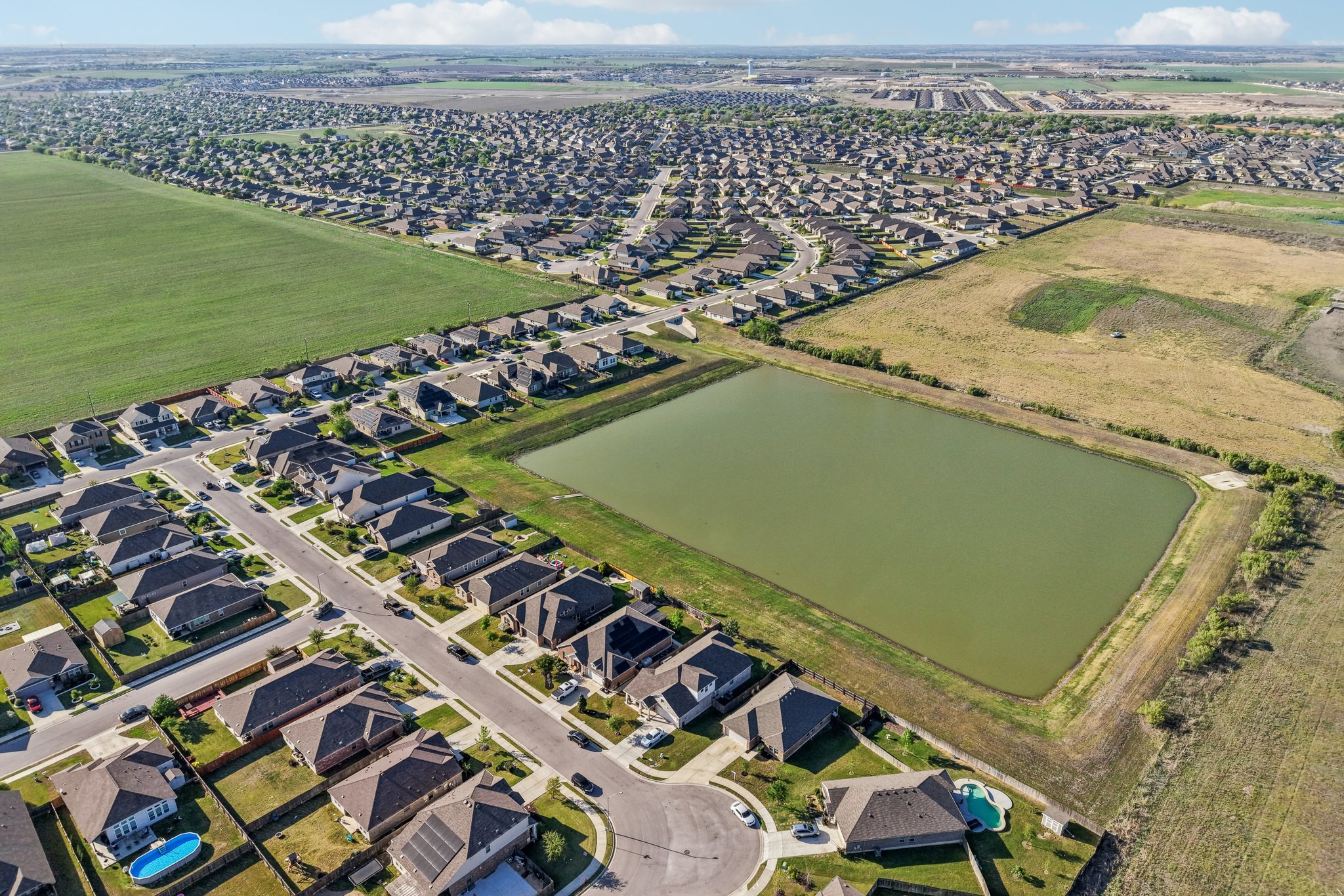 - 210 Helen Rd-S2703-010.jpg