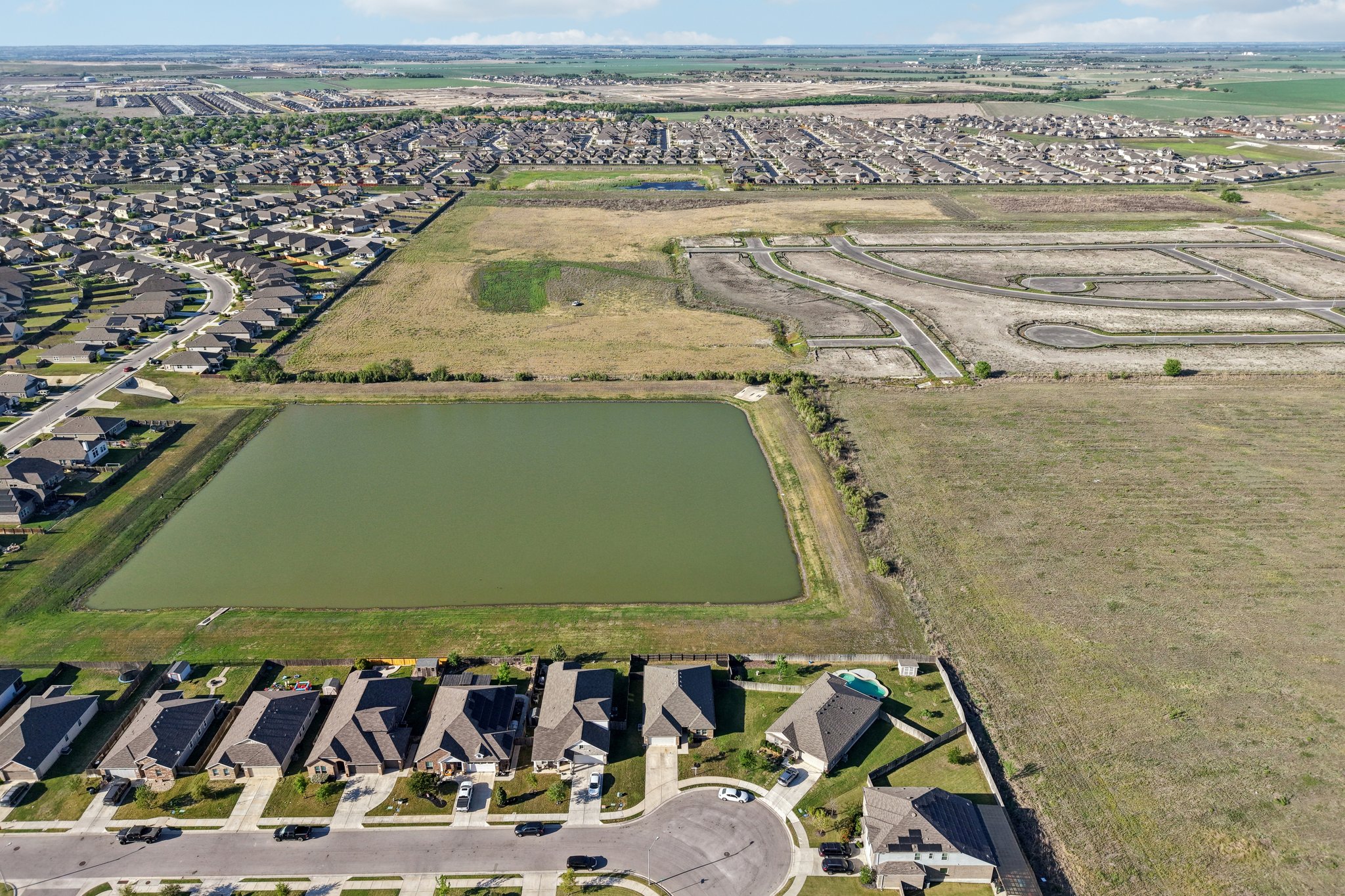 - 210 Helen Rd-S2703-011.jpg