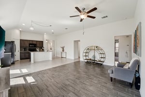 199568 - 210 Helen Rd, Hutto, TX 78634-S2503-008.jpg