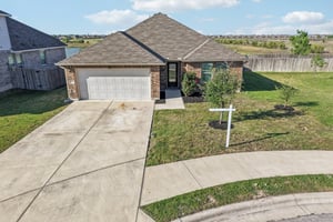 - 210 Helen Rd-S2703-001.jpg