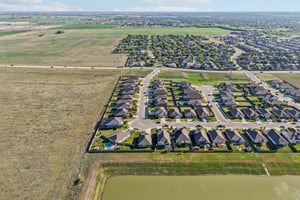 - 210 Helen Rd-S2703-015.jpg