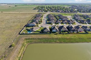 - 210 Helen Rd-S2703-020.jpg