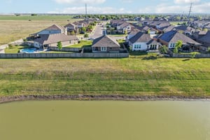 - 210 Helen Rd-S2703-023.jpg