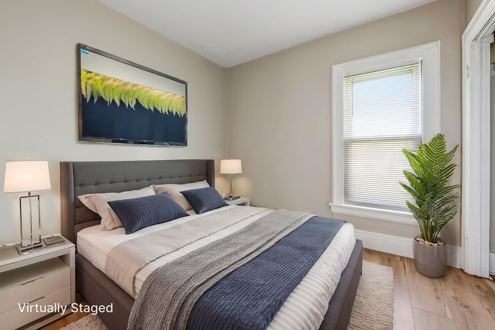 210-laurel-22 virtually staged.jpeg