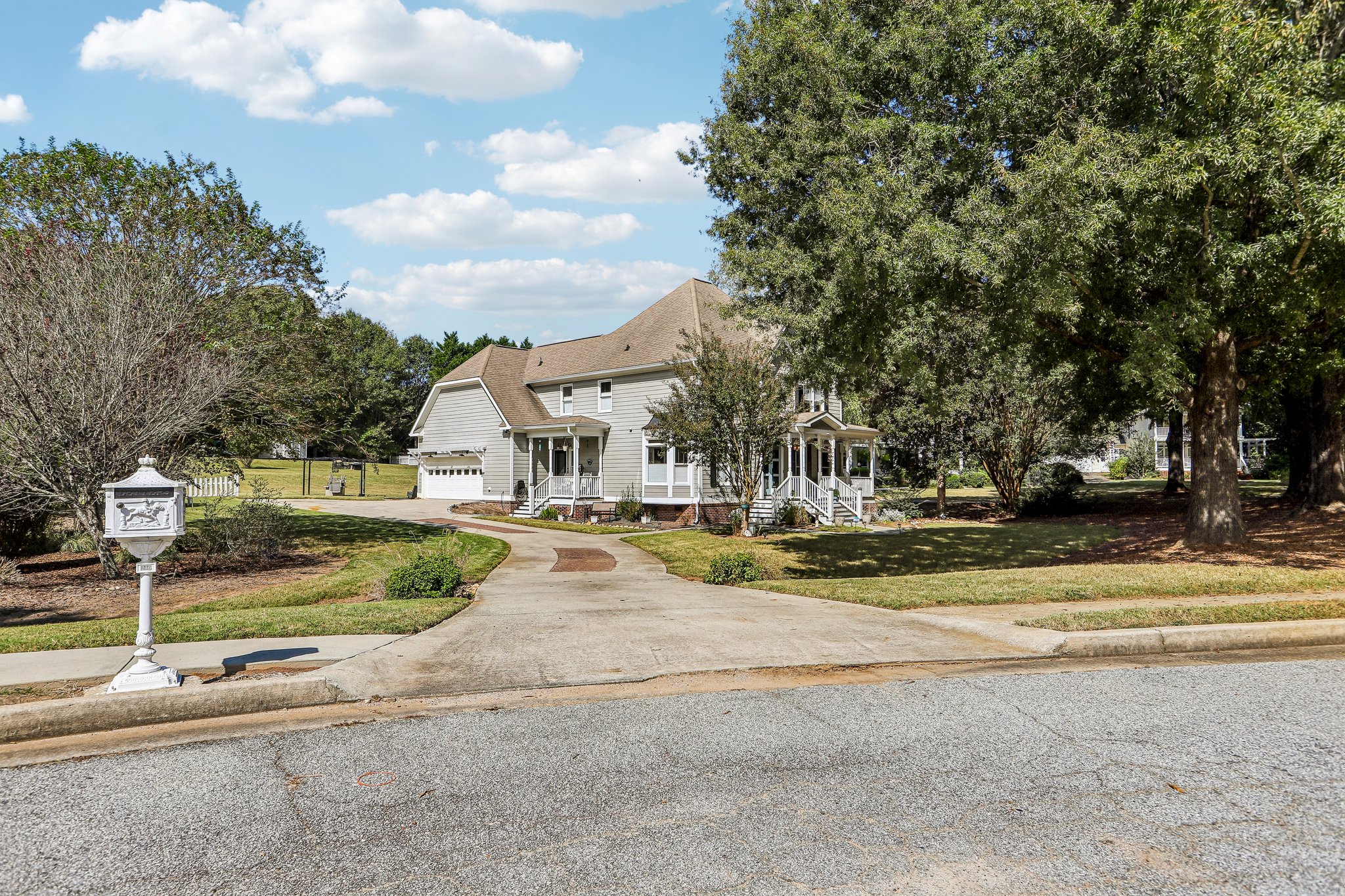 Mackenzie Ln-S0910-005.jpg