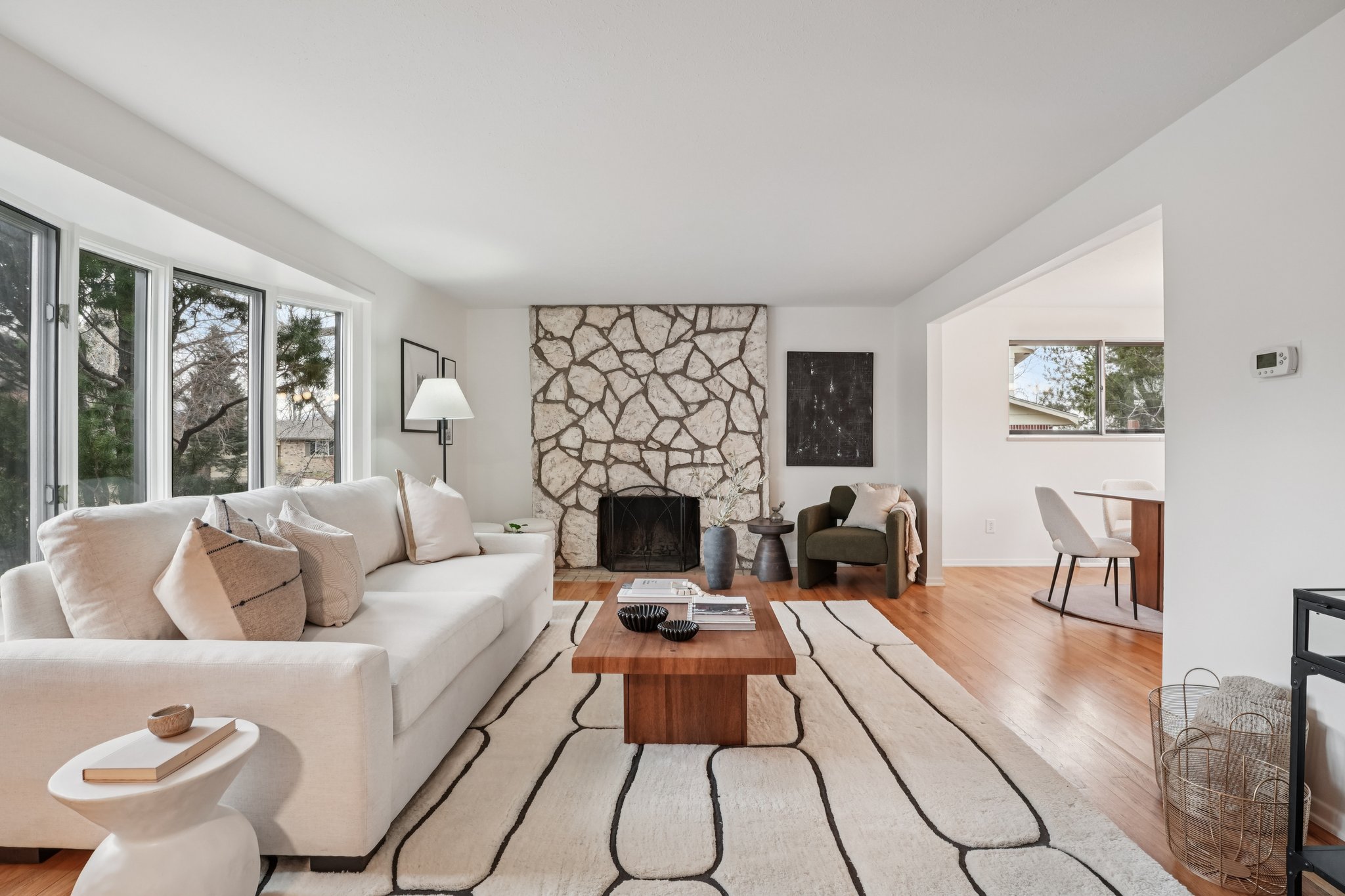 Manhattan Dr-S0403-008.jpg