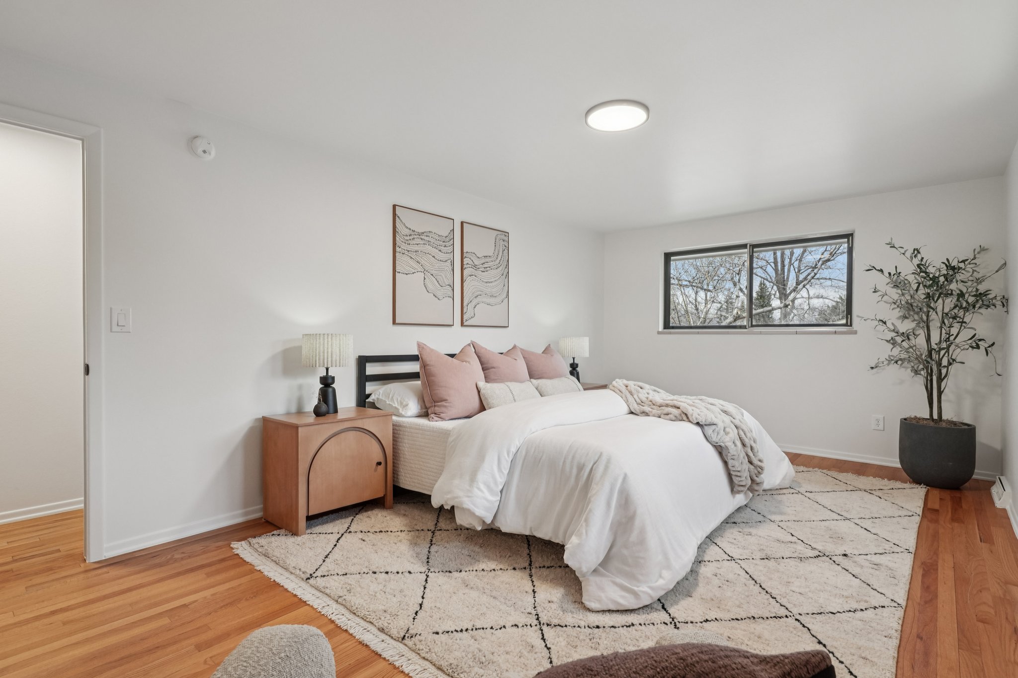 Manhattan Dr-S0403-027.jpg