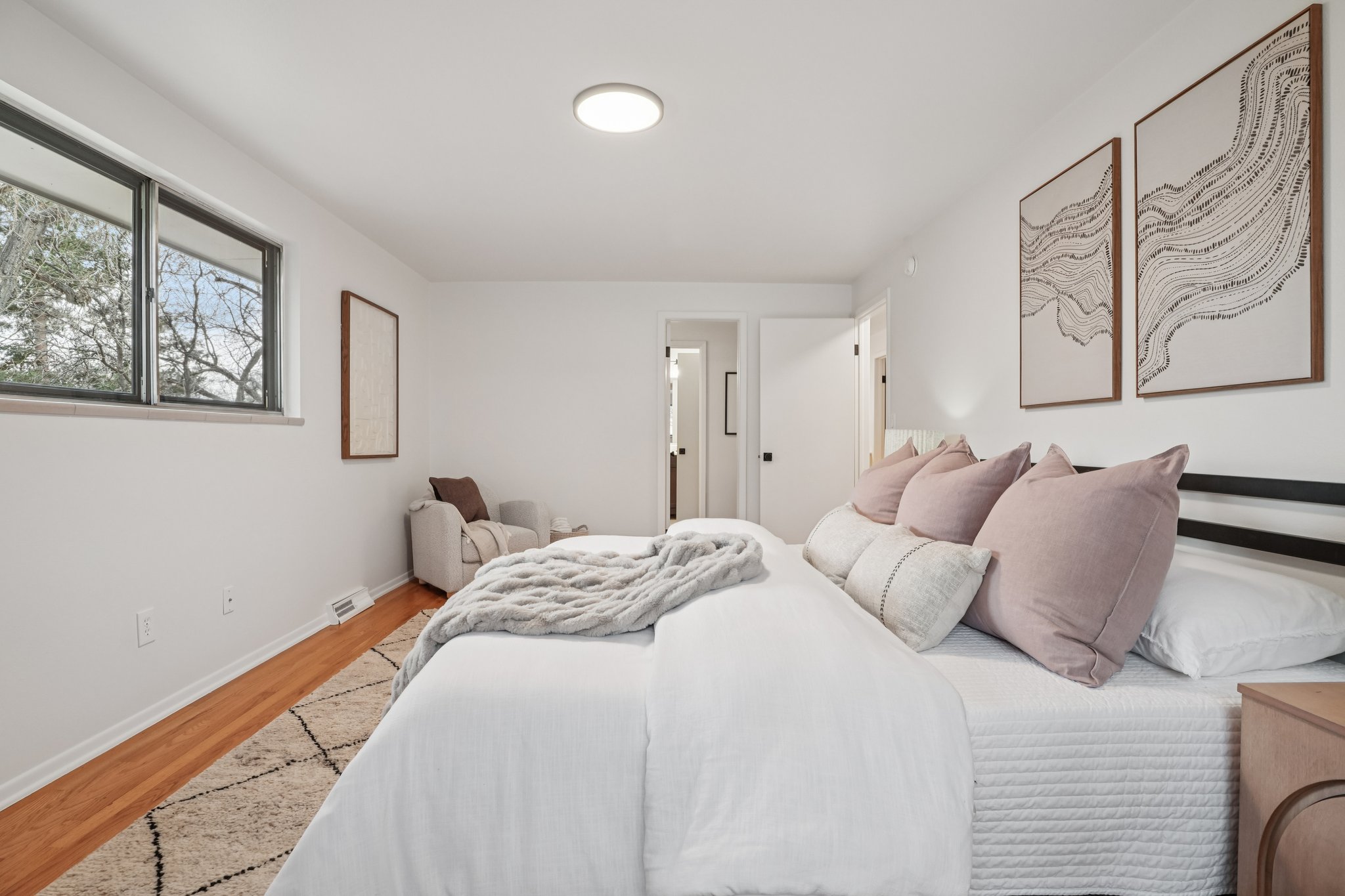 Manhattan Dr-S0403-029.jpg