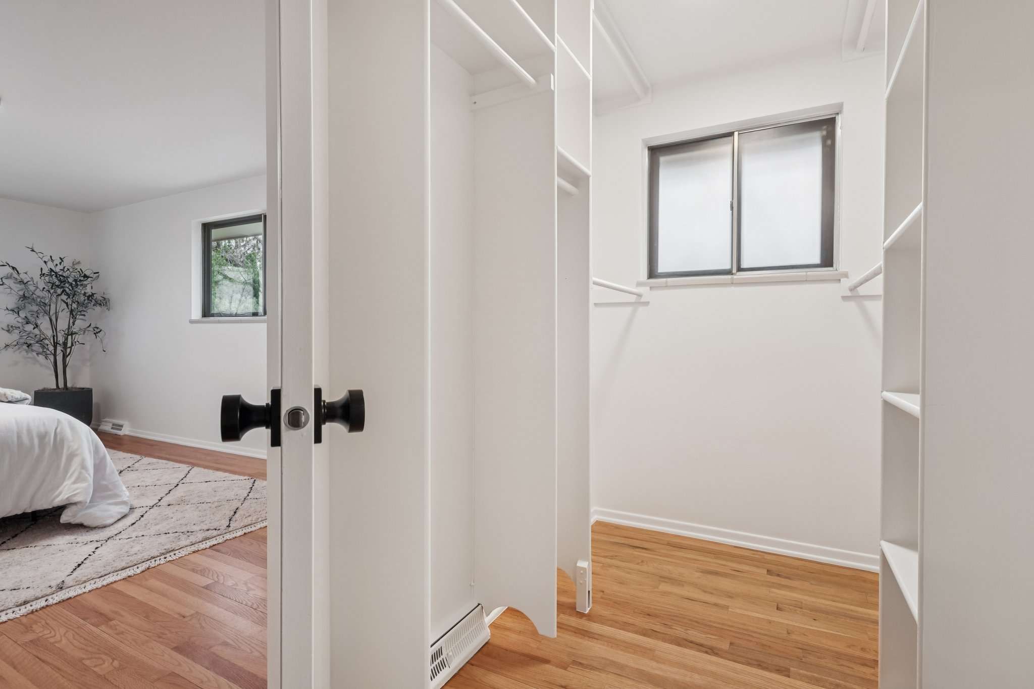 Manhattan Dr-S0403-031.jpg