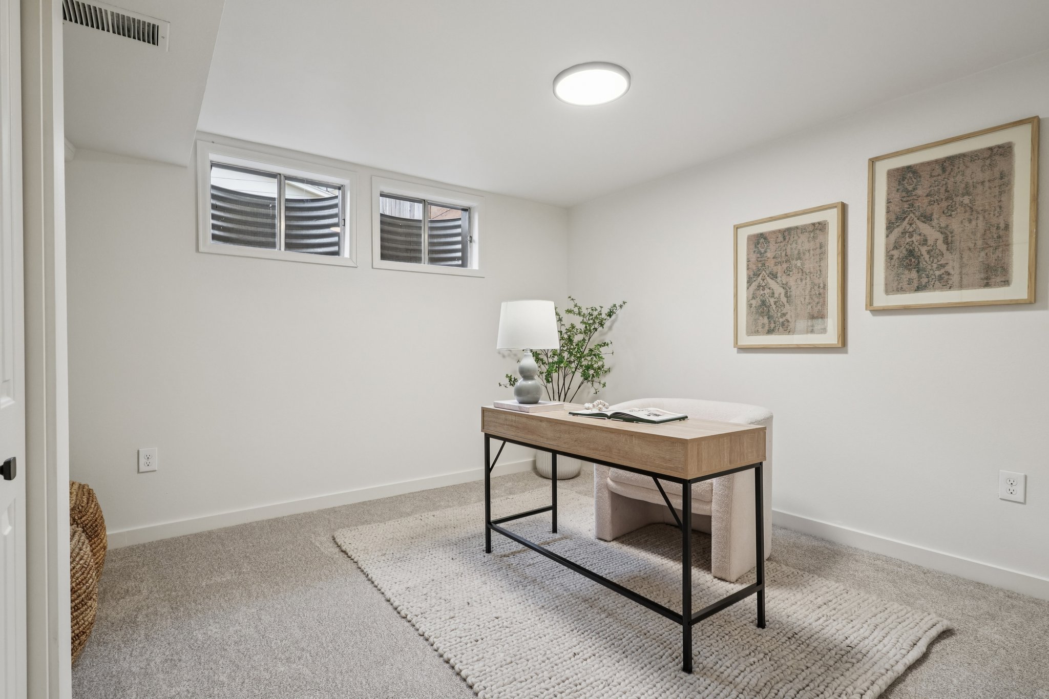 Manhattan Dr-S0403-048.jpg