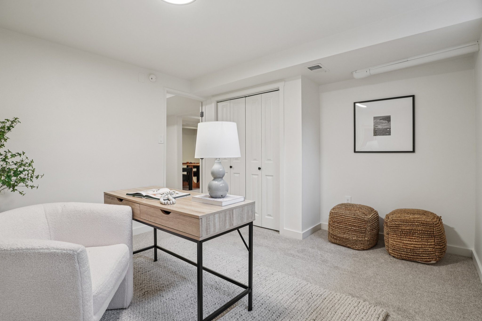 Manhattan Dr-S0403-049.jpg