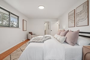 Manhattan Dr-S0403-029.jpg