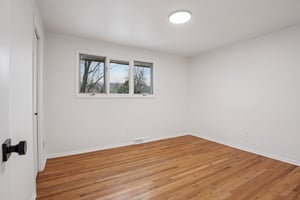 Manhattan Dr-S0403-035.jpg