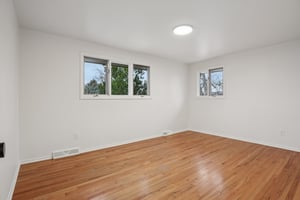 Manhattan Dr-S0403-037.jpg