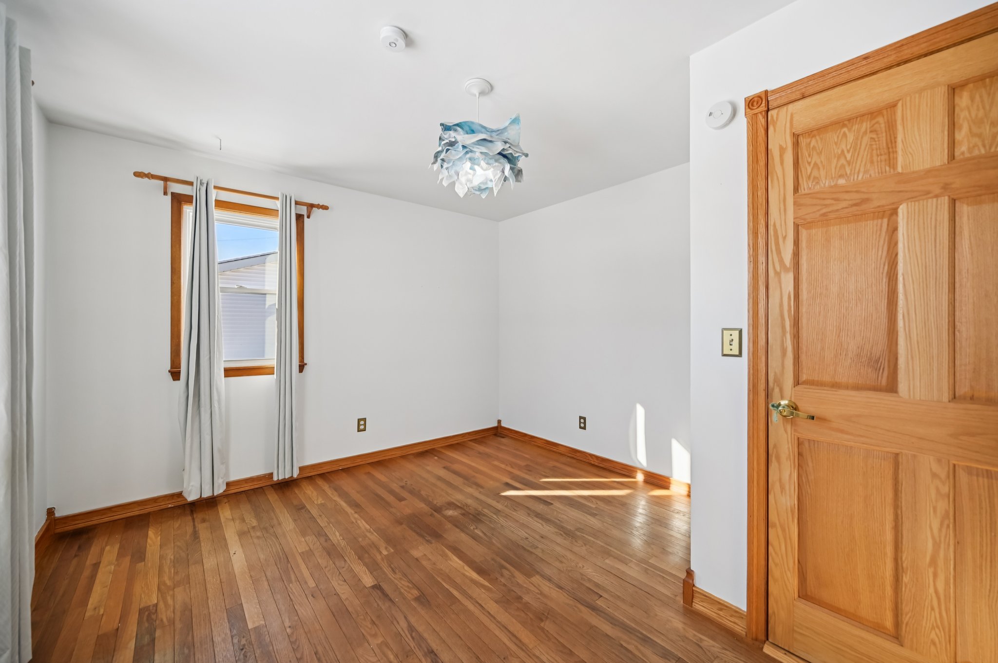 Meadow Dr-S1712-020.jpg